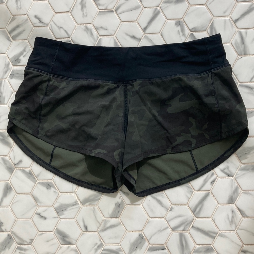 Lululemon speed short camo size 4